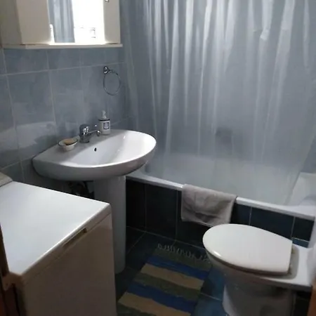 Small House In North Euosmos Appartamento